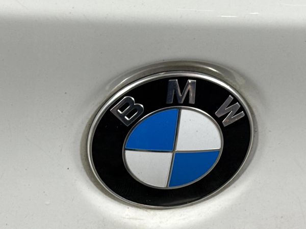 2012-BMW-5-Series-520i-Individual-Auto image:9