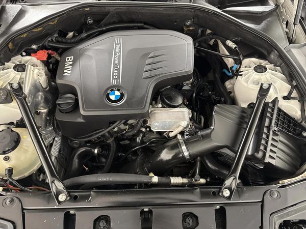 2012-BMW-5-Series-520i-Individual-Auto image:10