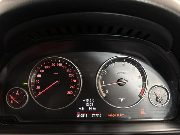 2012-BMW-5-Series-520i-Individual-Auto image:2