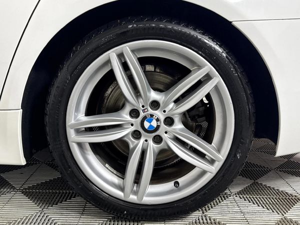 2012-BMW-5-Series-520i-Individual-Auto image:6