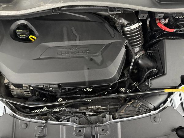 2014-Ford-Kuga-16-EcoBoost-Ambiente image:12