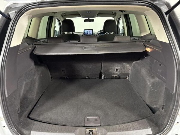 2014-Ford-Kuga-16-EcoBoost-Ambiente image:13