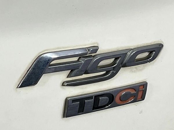 2016-Ford-Figo-14-TDCi-Ambiente image:11