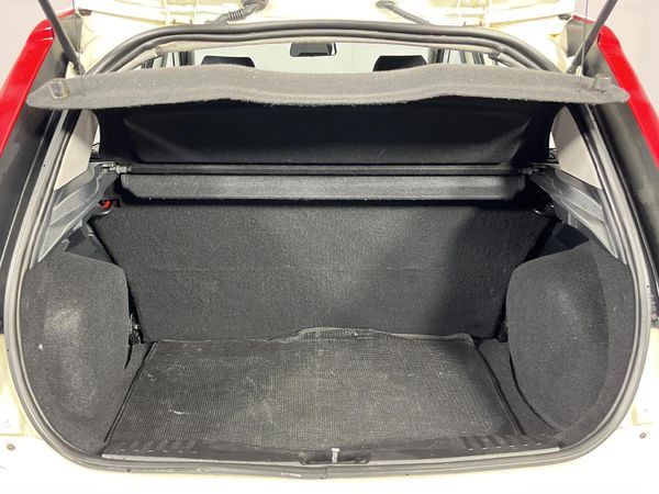2016-Ford-Figo-14-TDCi-Ambiente image:13