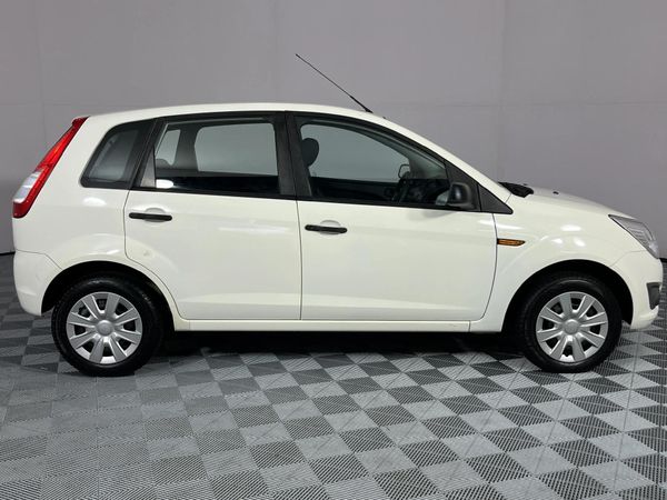 2016-Ford-Figo-14-TDCi-Ambiente image:16