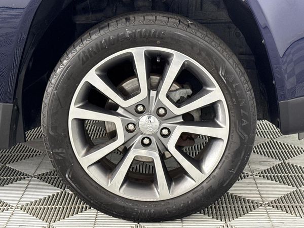 2014-Jeep-Compass-20-Limited-Auto image:5