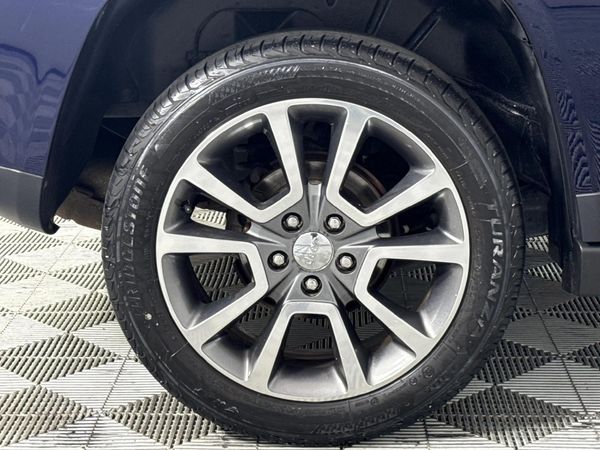 2014-Jeep-Compass-20-Limited-Auto image:7