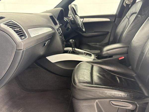 2012-Audi-Q5-20-TFSI-quattro-Auto image:8