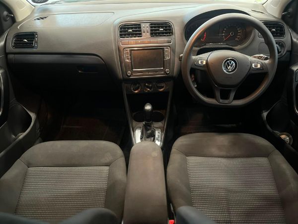 2023-Volkswagen-Polo-Vivo-16-Comfortline-Auto-5-dr image:9