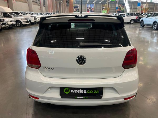 2023-Volkswagen-Polo-Vivo-16-Comfortline-Auto-5-dr image:3