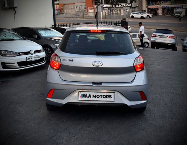 2022-Hyundai-Grand-i10-10-Motion image:5