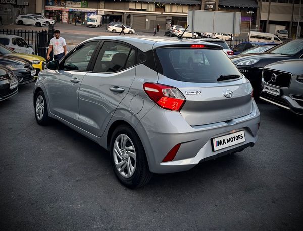 2022-Hyundai-Grand-i10-10-Motion image:6