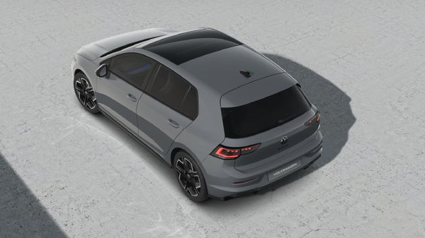 2026-Volkswagen-Golf-14-TSI-R-Line-Auto-110kw image:3