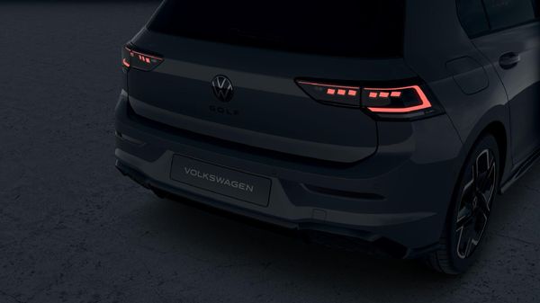 2026-Volkswagen-Golf-14-TSI-R-Line-Auto-110kw image:5