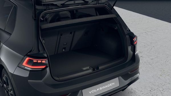 2026-Volkswagen-Golf-14-TSI-R-Line-Auto-110kw image:4