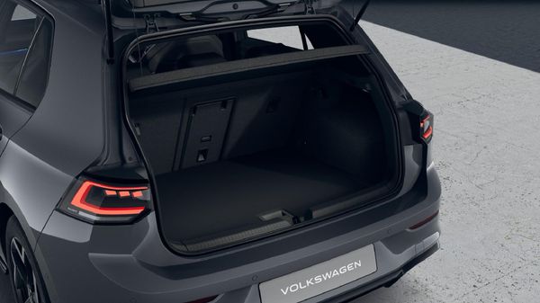 2026-Volkswagen-Golf-14-TSI-R-Line-Auto-110kw image:4