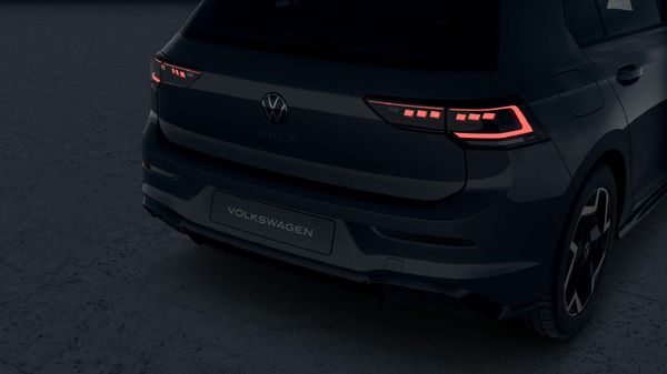 2026-Volkswagen-Golf-14-TSI-R-Line-Auto-110kw image:5