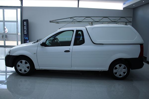 2024-Nissan-NP200-16-AC-Safety-Pack image:3