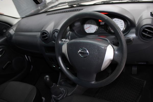 2024-Nissan-NP200-16-AC-Safety-Pack image:7