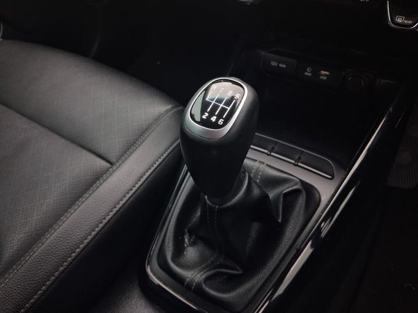 2018-Kia-Rio-14-Tec-5-dr image:11