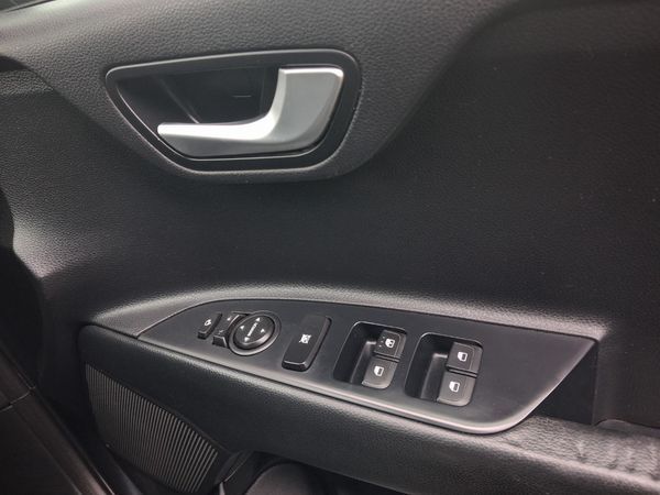 2018-Kia-Rio-14-Tec-5-dr image:14