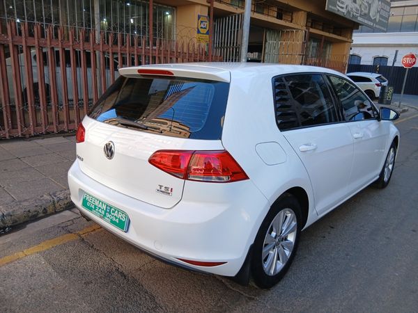 2016-Volkswagen-Golf-VII-14-TSI image:4