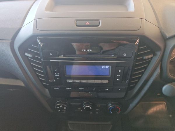 2023-Isuzu-D-Max-19-DDI-HR-Extended-Cab image:9