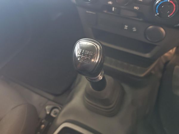 2023-Isuzu-D-Max-19-DDI-HR-Extended-Cab image:14