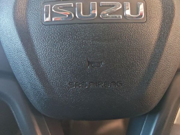 2023-Isuzu-D-Max-19-DDI-HR-Extended-Cab image:16