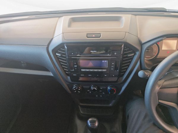 2023-Isuzu-D-Max-19-DDI-HR-Extended-Cab image:8