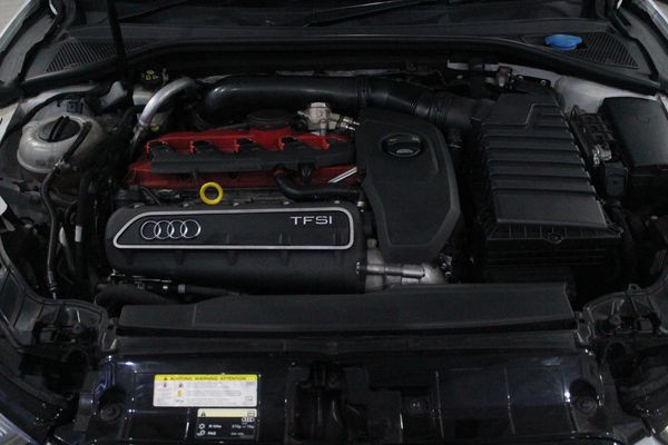 2016-Audi-RS3-Sportback-quattro image:14
