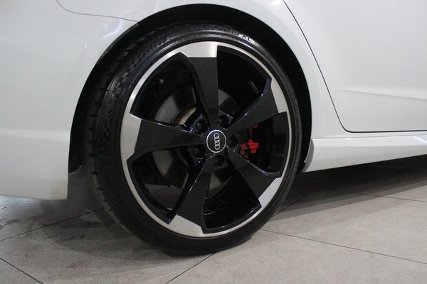 2016-Audi-RS3-Sportback-quattro image:8