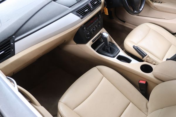 2010-BMW-X1-sDrive18i-Auto image:10