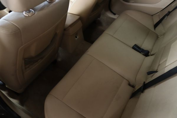 2010-BMW-X1-sDrive18i-Auto image:11