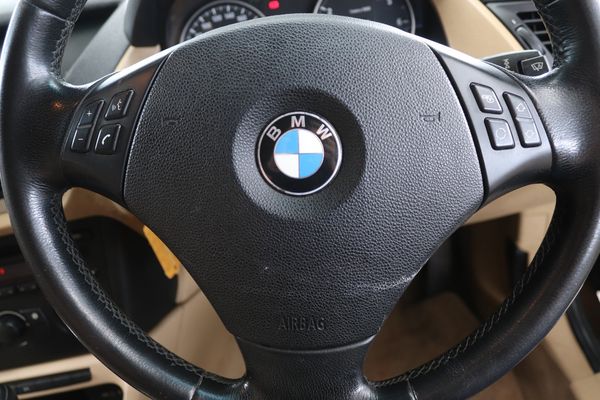2010-BMW-X1-sDrive18i-Auto image:7