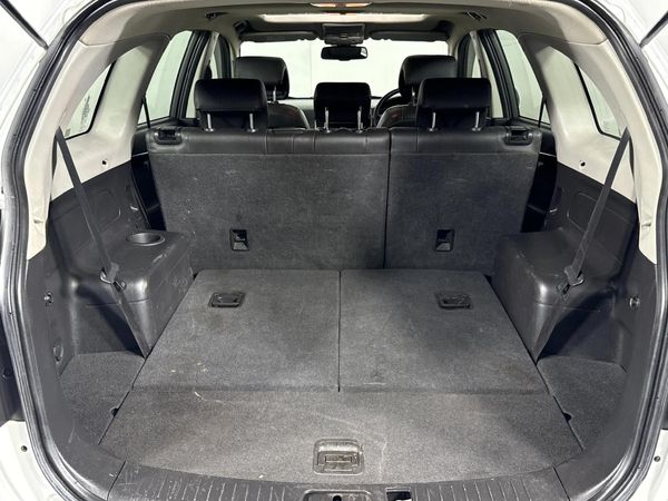2012-Chevrolet-Captiva-22D-LTZ-4x4-Auto image:12