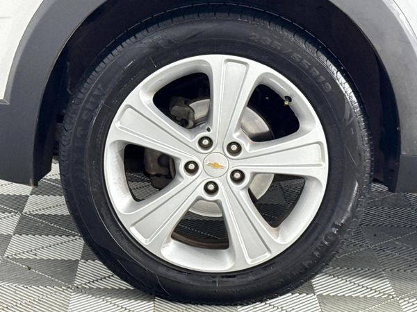 2012-Chevrolet-Captiva-22D-LTZ-4x4-Auto image:4