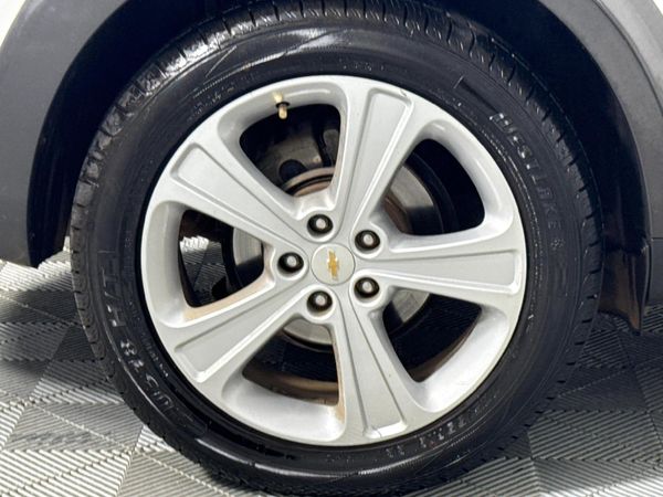 2012-Chevrolet-Captiva-22D-LTZ-4x4-Auto image:7