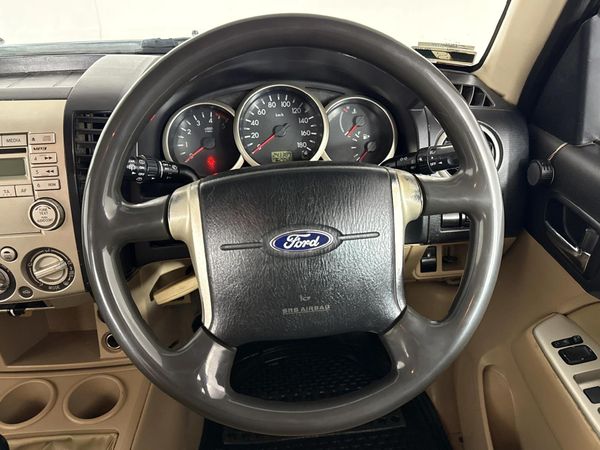 2012-Ford-Everest-30-TDCi-XLT image:10