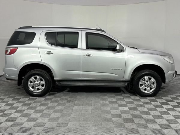 2015-Chevrolet-Trailblazer-25-LT image:18