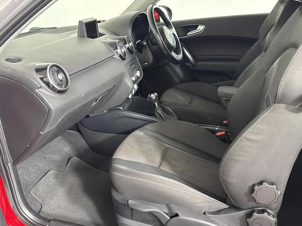 2013-Audi-A1-14-TFSI-3-dr-Attraction-Auto image:7