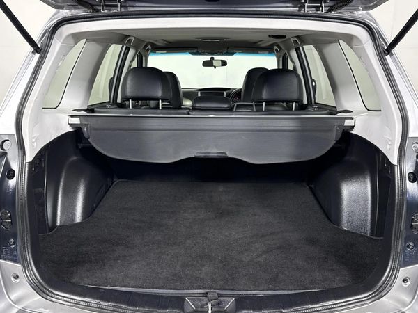 2011-Subaru-Forester-25-XT-Premium-Auto image:13