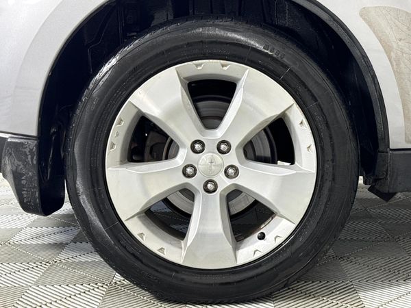 2011-Subaru-Forester-25-XT-Premium-Auto image:6