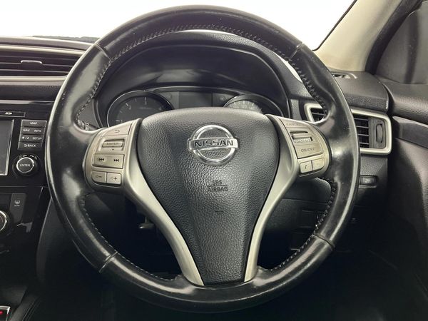 2015-Nissan-Qashqai-15-dCi-Acenta-Tech image:12