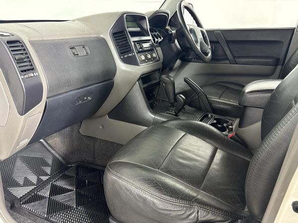 2006-Mitsubishi-Pajero-3200-DI-D-GLX-Auto image:8