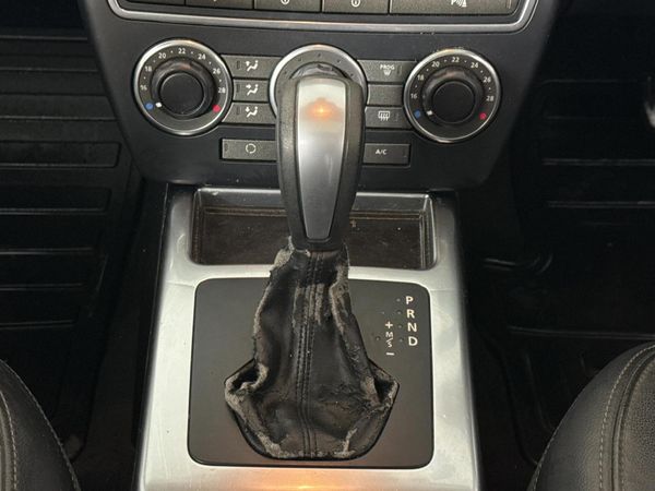 2013-Land-Rover-Freelander-II-22-SD4-S-Auto image:10