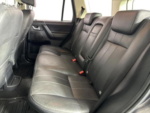 2013-Land-Rover-Freelander-II-22-SD4-S-Auto image:3