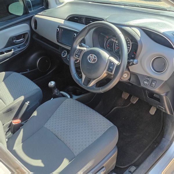 2015-Toyota-Yaris-13-5-dr image:2