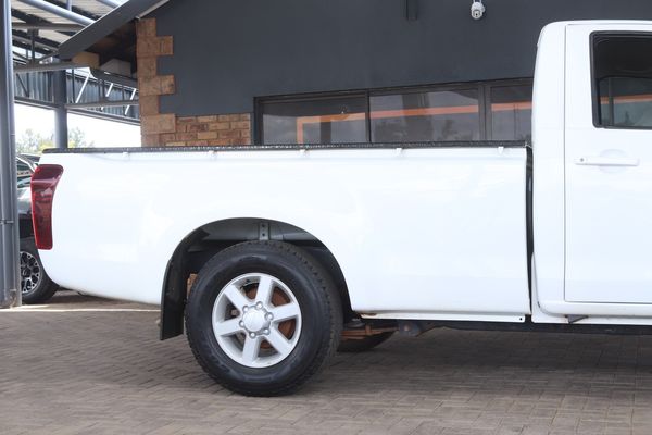 2018-Isuzu-KB-250D-Leed-Single-Cab image:14