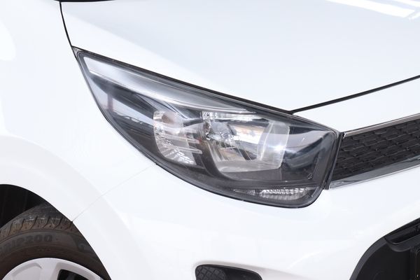 2020-Kia-Picanto-10-Street image:10